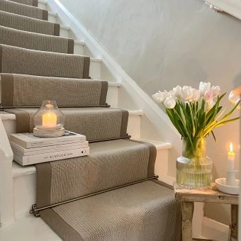 carpet-runner-cormar_simplestories_pimlico-stripe-in-hampstead-stripe